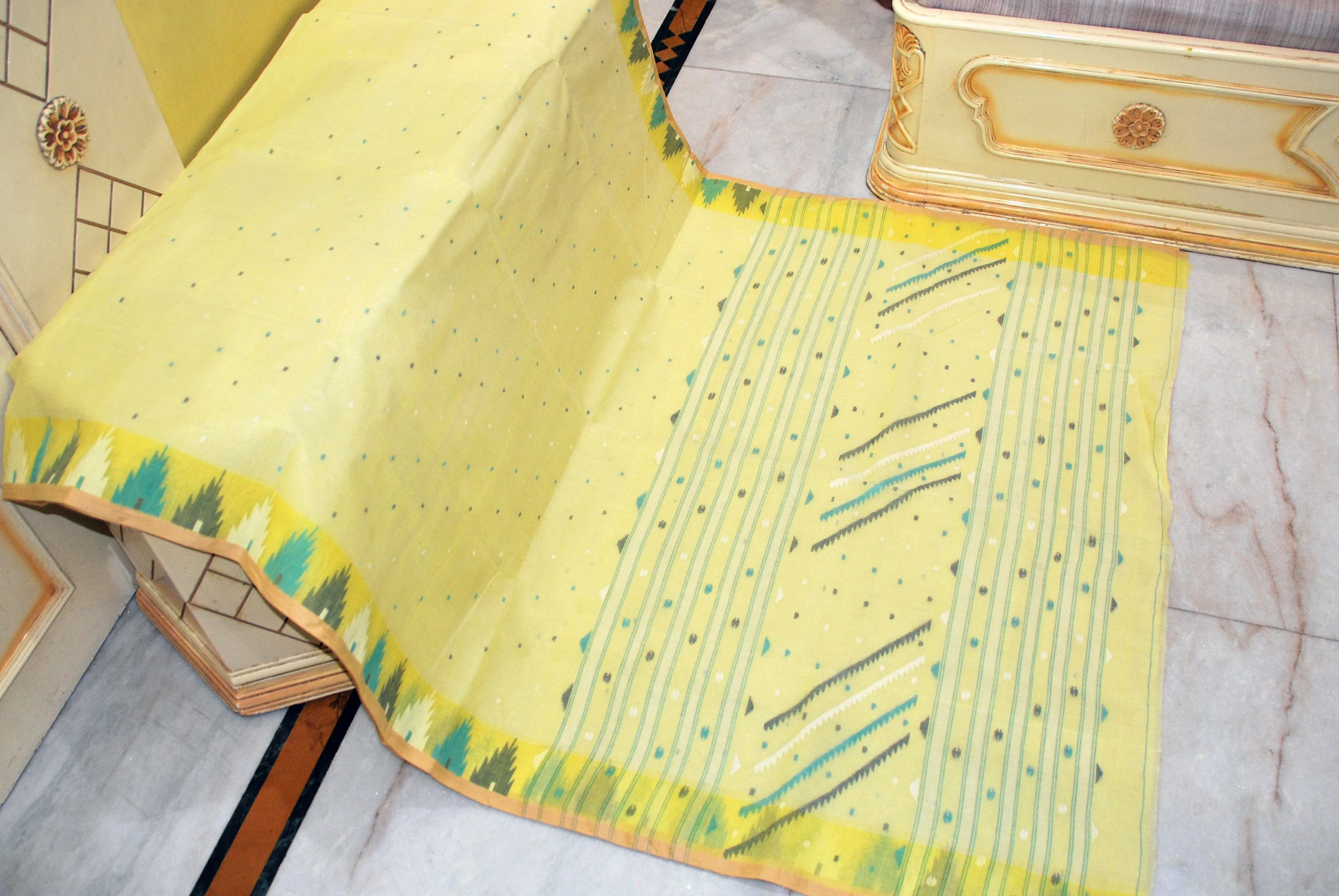 Crowned Temple Border Work Pure Cotton Bengal Jamdani Saree in Pastel Yellow, Off White, Rama green and Black