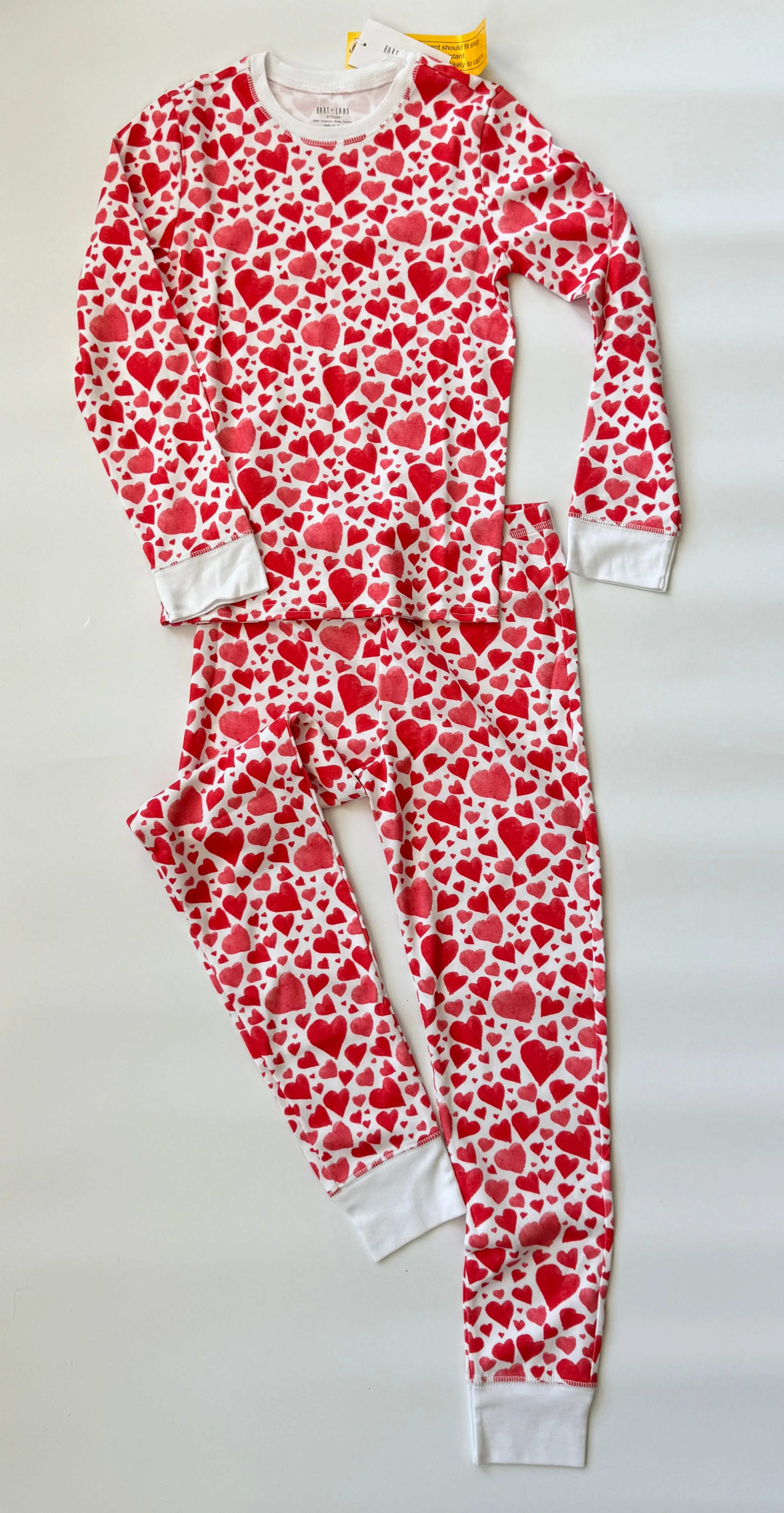 Resale Girls Long Sleeve Hearts Pajama Set